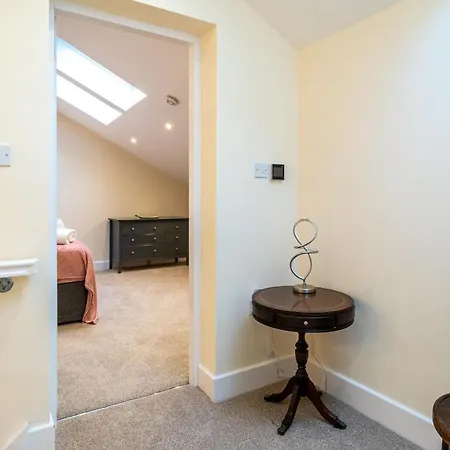 The Warren - Town Centre, With Parking Ferienhaus *