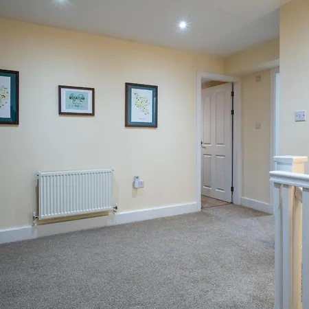 Ferienhaus The Warren - Town Centre, With Parking