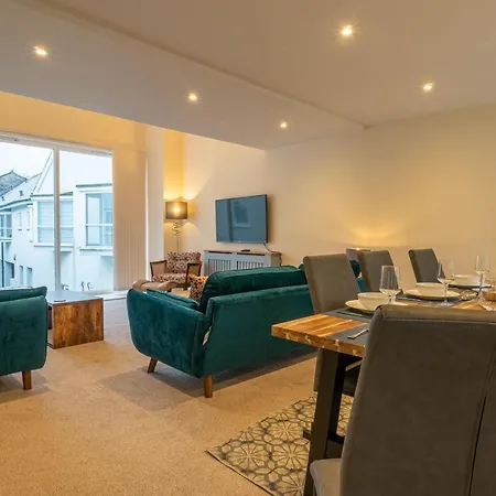 Holiday home The Warren - Town Centre, With Parking Kendal